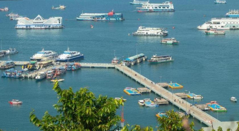 The Green View Pattaya Exteriör bild
